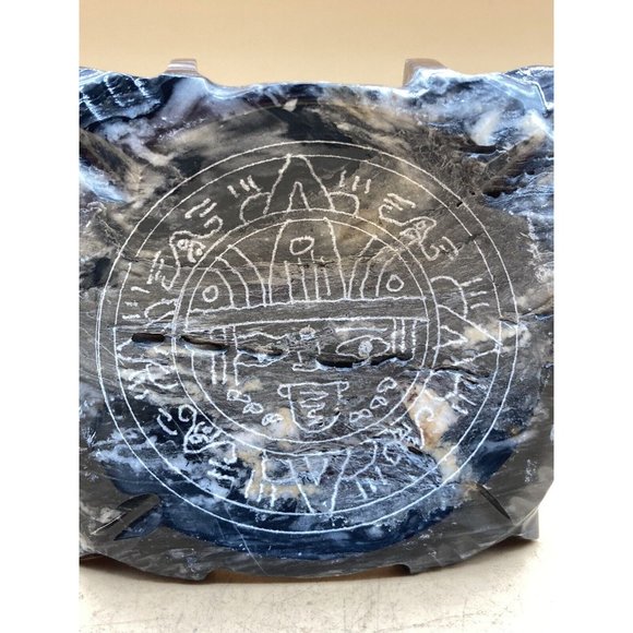 Mexican Folk Art Aztec Mayan Grey Marble Etched Carved Design Ashtray - Picture 9 of 9